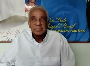 Em vídeo, Agnaldo Timóteo canta, agradece Rui e informa estado: 'Recuperando as forças'