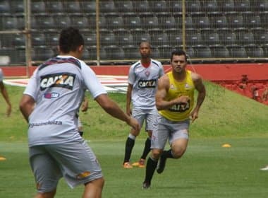 Marcelo e Neto Coruja se recuperam e viram opções para duelo contra o Corinthians