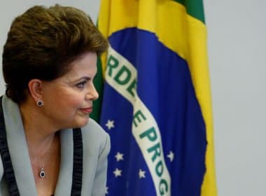Dilma deve decidir sobre viagem aos EUA esta semana, após encontro com ministro