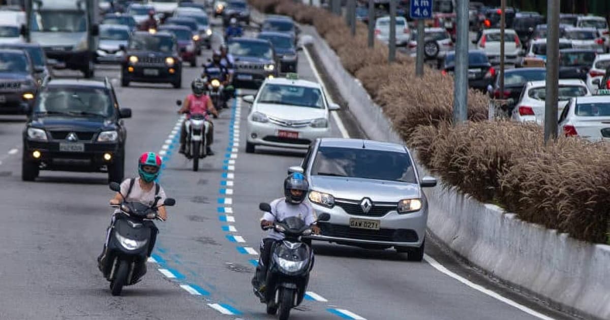 Faixa exclusiva para motocicletas podem ser implementadas na Avenida Bonocô ainda este ano