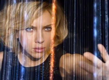 Scarlett Johansson supera limites da inteligência humana em ficção que estreia nesta quinta 