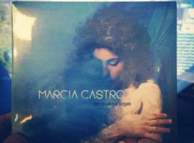 Márcia Castro anuncia disco físico de seu terceiro álbum