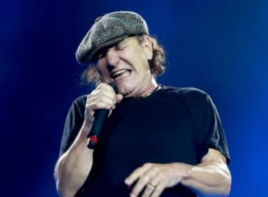 Com problema de audição, Brian Johnson abandona turnê mundial do AC/DC