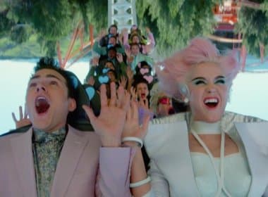Katy Perry inaugura parque de diversões no novo clipe; assista ‘Chained to the Rhythm’