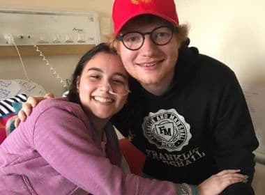 De surpresa, Ed Sheeran visita fã brasileira em hospital de Curitiba