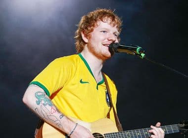 Ed Sheeran cancela shows após atropelamento