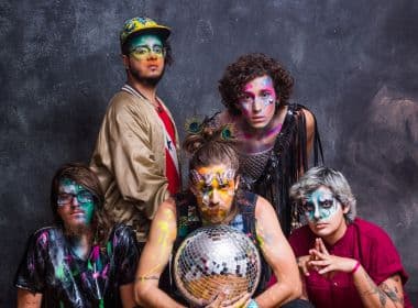 Atração do Lollapalooza em 2018, banda Francisco, el Hombre faz show em Salvador