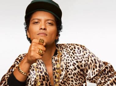 Bruno Mars mostra imagens da sua passagem pelo Rio ao som de funk proibidão