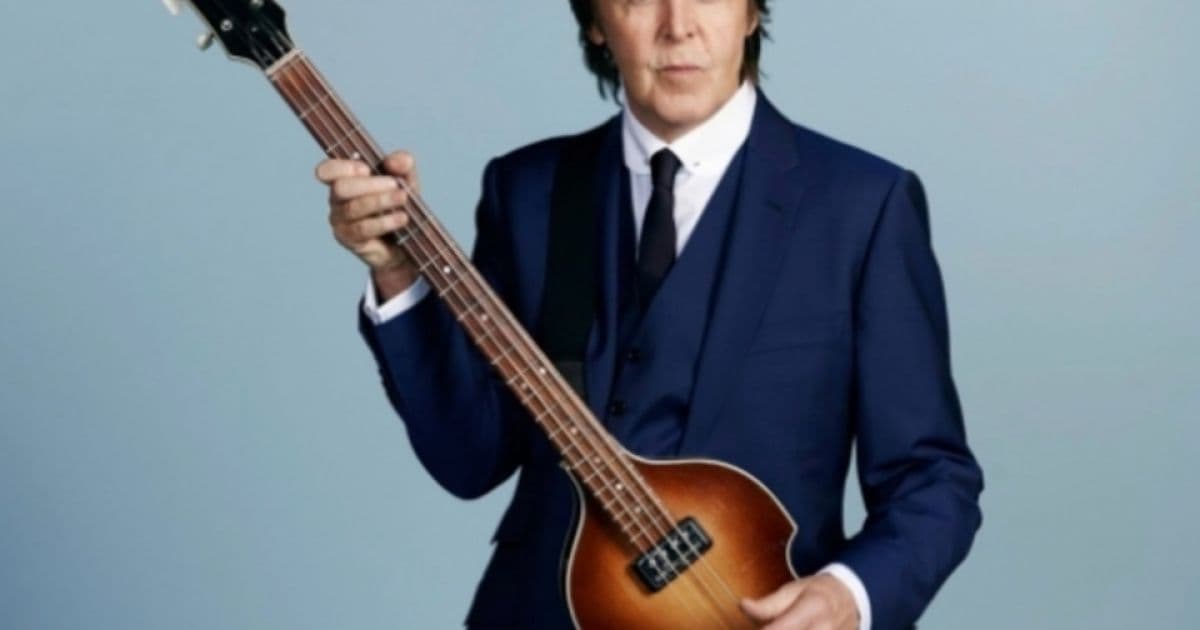 Paul McCartney se irrita após fã pedir autógrafo na bunda: 'mostra para a gente'