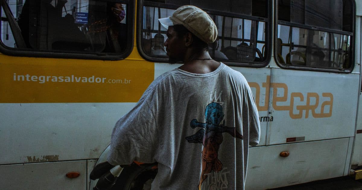 'Entre Linhas': Série documental aborda as dificuldades de artistas de rua em Salvador