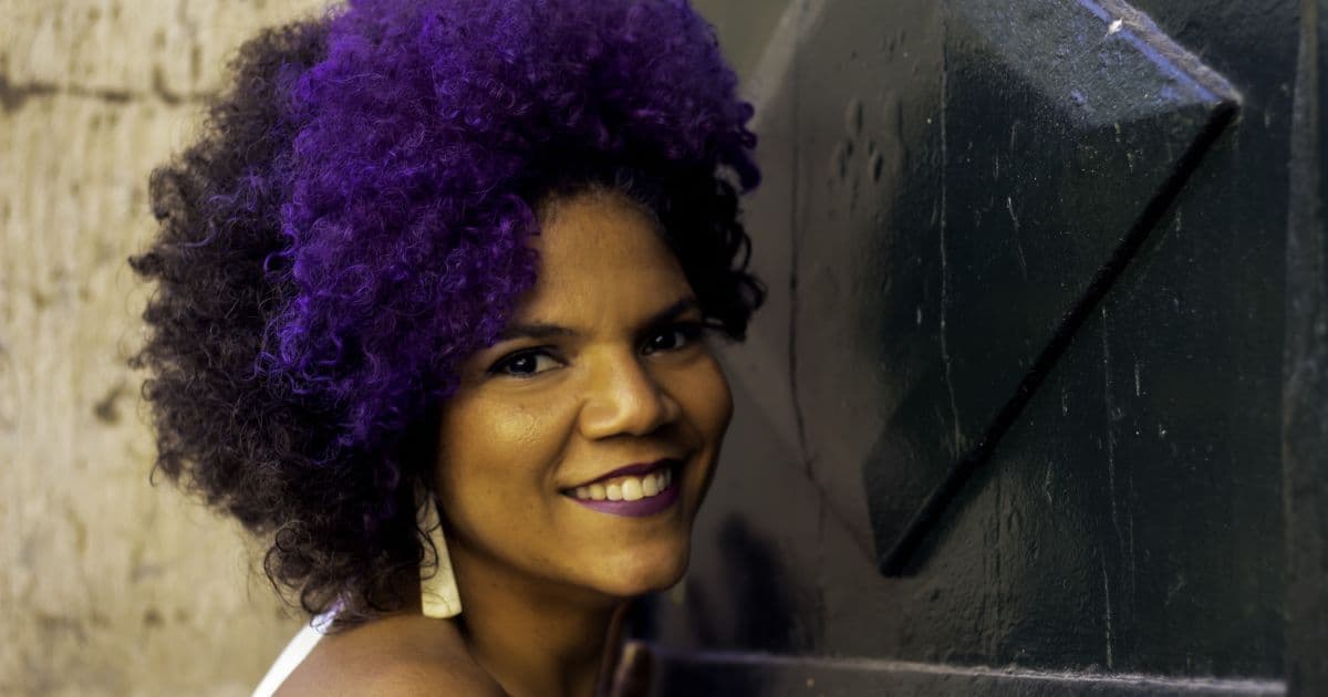 Juliana Ribeiro lança disco 'Preta Brasileira – Estúdio Vivo' nesta sexta