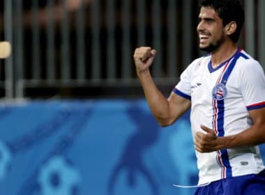 Zé Roberto se mostra feliz com gols de Maxi e elogia companheiro