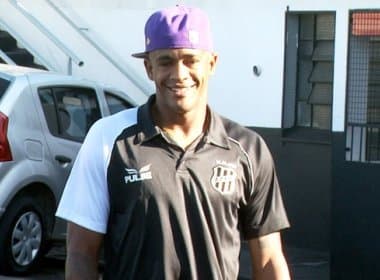Diretor de futebol elogia Alexandro, novo atacante do Bahia