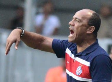 Sérgio Soares admite erros e pede desculpa por goleada em Recife
