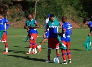 No turno vespertino, Guto Ferreira comanda treino técnico no Fazendão