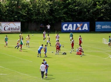 Preto Casagrande testa formação do Bahia para enfrentar o Atlético-PR