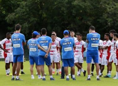 Bahia tem 24 jogadores relacionados para duelo contra o Grêmio