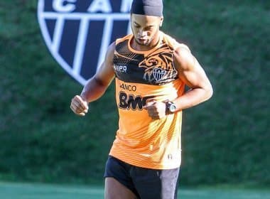 Ronaldinho Gaúcho quer regularidade e se vê na Seleção