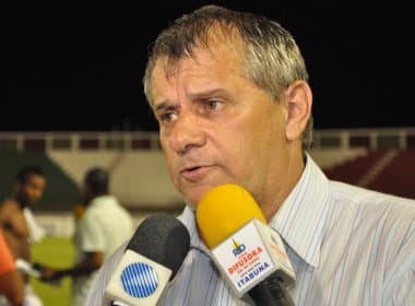 Itabuna demite treinador e anuncia chegada de Ferreira