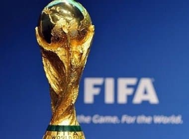 Taça da Copa do Mundo fica dois dias exposta em Salvador