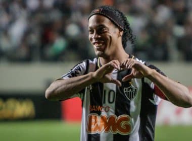 Ronaldinho nega briga com Levir Culpi em coletiva