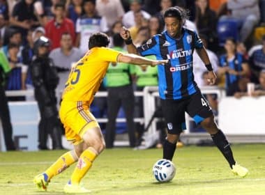 Ronaldinho Gaúcho isola pênalti na estreia e Querétaro é derrotado