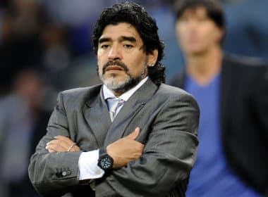 Em entrevista a jornal inglês, Maradona faz criticas a Joseph Blatter: ‘Um ditador’