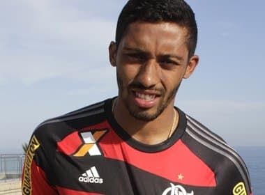 Novo reforço do Flamengo, César celebra acerto: &#039;Feliz com esta oportunidade&#039;