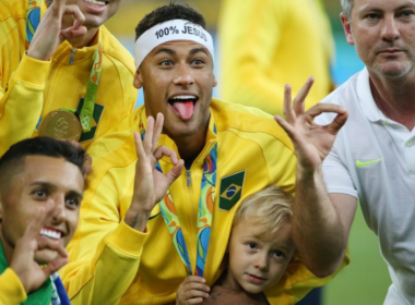 Rio 2016: Neymar viola regra do COI ; entidade decide fazer &#039;vista grossa&#039;