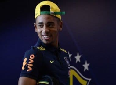 Jatinho do presidente do Palmeiras levará Gabriel Jesus à São Paulo para clássico