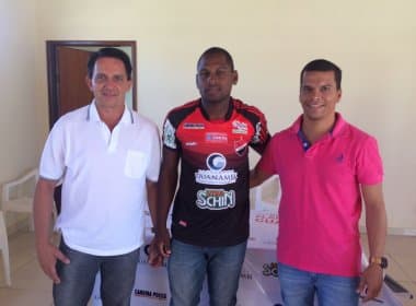 Flamengo de Guanambi apresenta novo lateral para disputa do Baianão 2017