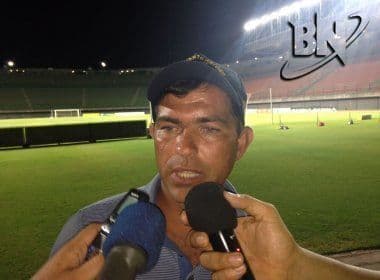 Técnico do Jacuipense rebate acusação de racismo feita pelo Fla de Guanambi