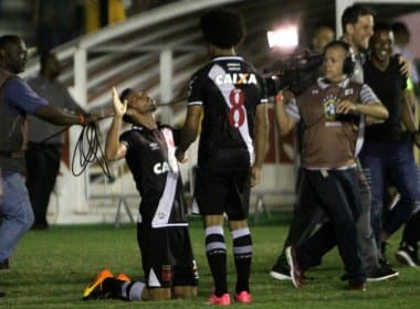 Autor do gol da vitória sobre o Fluminense, Nenê agradece carinho da torcida