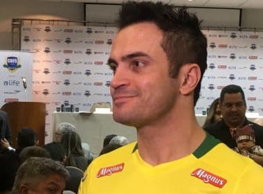 Falcão adia aposentadoria da seleção brasileira de futsal