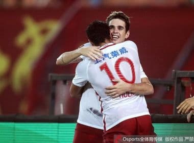 Oscar explica escolha pelo futebol chinês: 'Pensei mais na família do que na carreira'