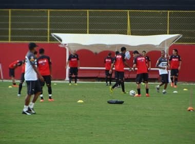 De olho no Criciúma, Vitória realiza treino regenerativo no Barradão