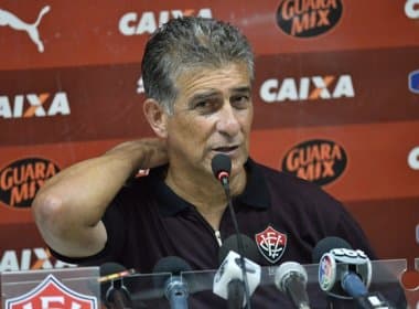 Vitória pode demitir Drubscky e já sonda Jorginho, ex-Flamengo