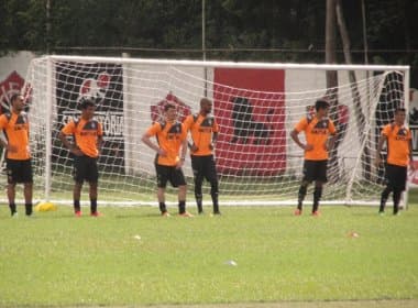 De olho no Botafogo, Vitória realiza treino físico na Toca do Leão