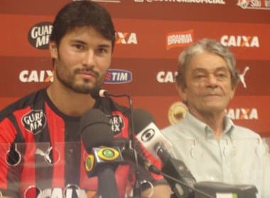 Pedro Ken admite falta de ritmo, mas se diz pronto para estrear contra o Botafogo