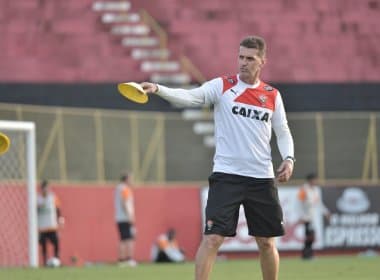 Técnico do Vitória alerta para perigos do Flamengo: &#039;Bom time e equilibrado&#039;