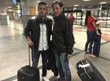 Rodrigo Ramallo desembarca em Salvador para assinar contrato com o Vitória