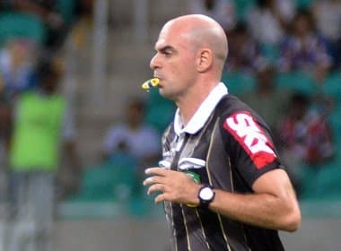Pablo do Santos Alves apita partida entre Chapecoense e Vitória