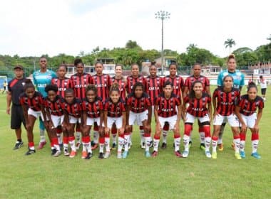 Futebol feminino: Vitória atropela Juventude e fica perto do título estadual
