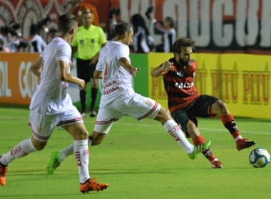 Vitória bate Sergipe e estreia com triunfo na Copa do Nordeste