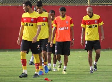 Sem Willian Farias, Vitória treina a parte técnica no Barradão