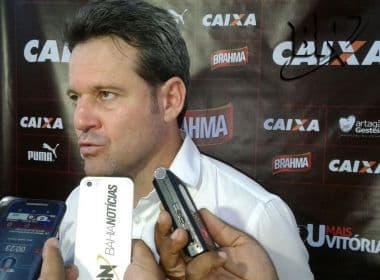 Técnico do Vitória critica emissora de TV: &#039;Só pensa na audiência&#039;