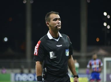 Rodrigo Batista Raposo apita duelo entre Atlético-PR e Vitória