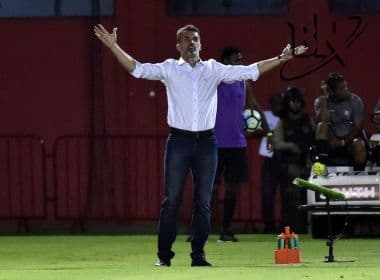  Mancini rechaça mudar mando de campo e diz que 'Vitória vai ganhar no Barradão na marra'