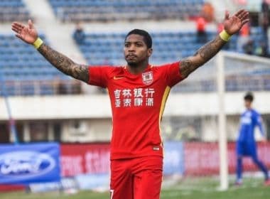 Na China, Marinho crê em triunfo do Vitória sobre o Bahia na Arena Fonte Nova
