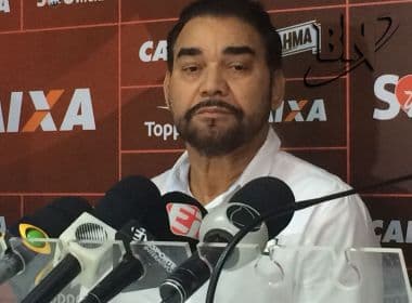 AGE do Vitória decide instalar processo de impeachment contra Ivã de Almeida
